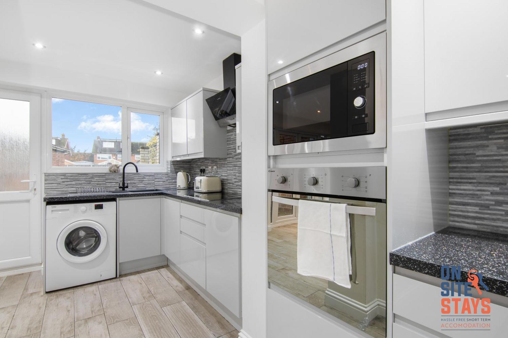 Onsitestays - Spacious 3 Bed House With Garden, Wifi & 4 Plus Parking Gravesend Esterno foto