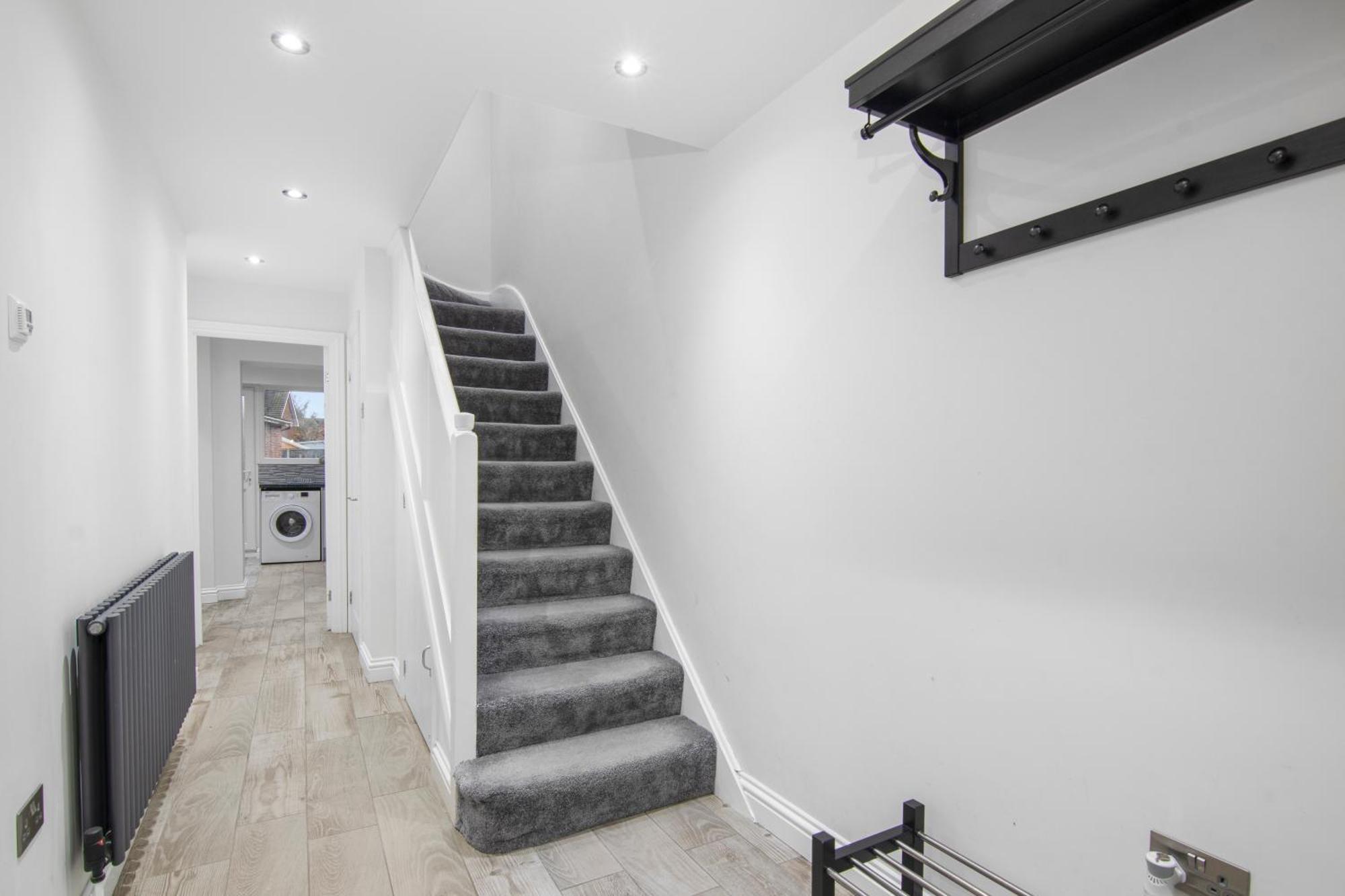 Onsitestays - Spacious 3 Bed House With Garden, Wifi & 4 Plus Parking Gravesend Esterno foto