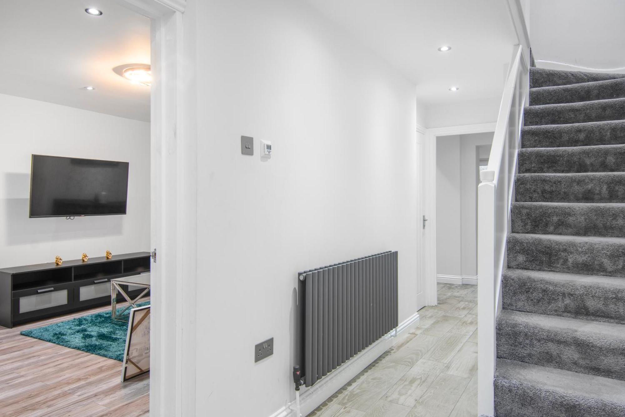 Onsitestays - Spacious 3 Bed House With Garden, Wifi & 4 Plus Parking Gravesend Esterno foto